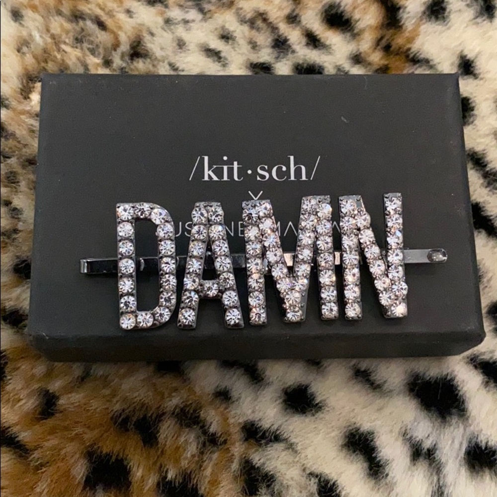 Kitsch Hair Clip